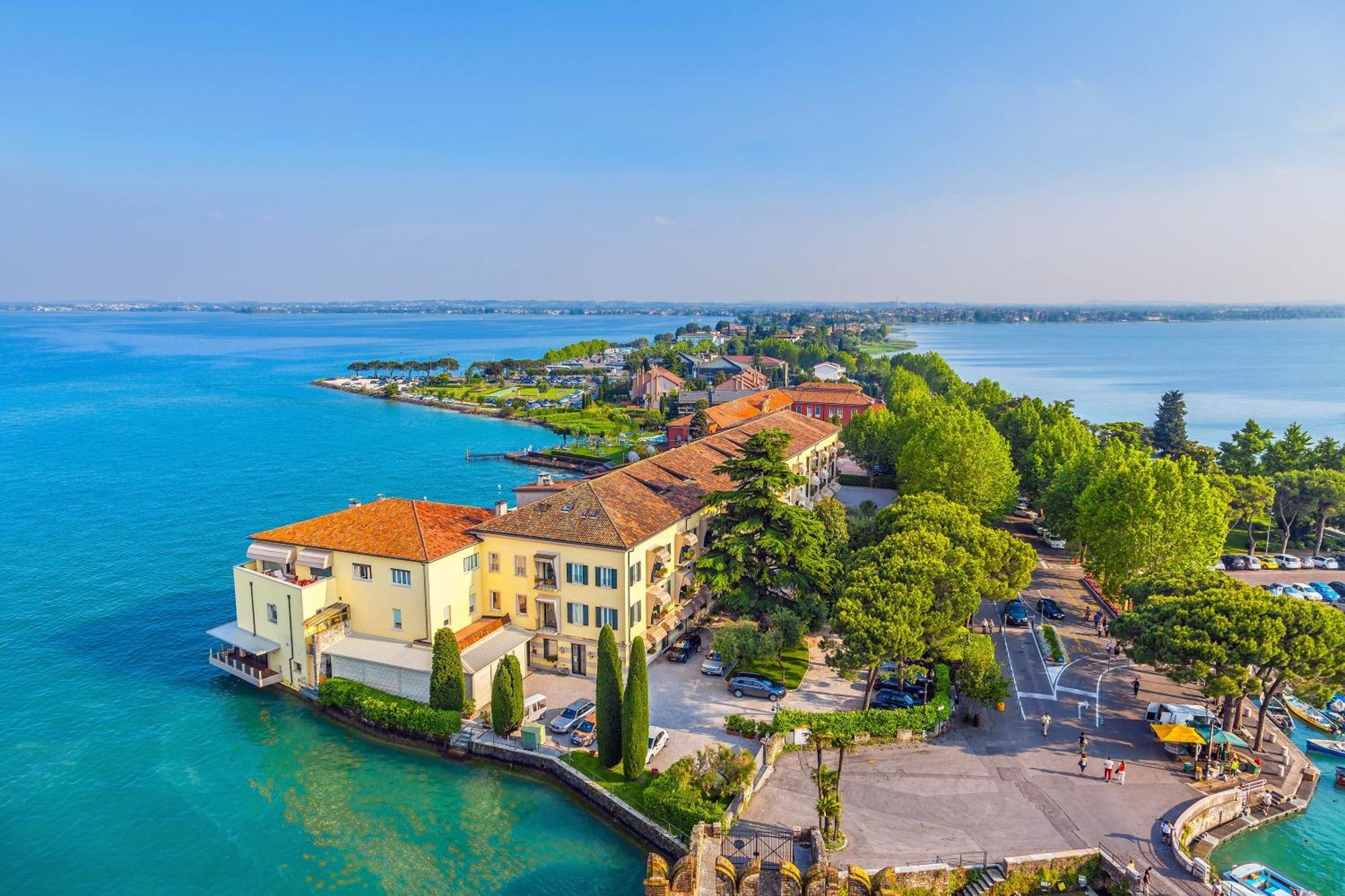 Spiaggia Azzurro -Lakeside With Terrace - Happy Rentals 托斯科拉诺-马德尔诺 外观 照片
